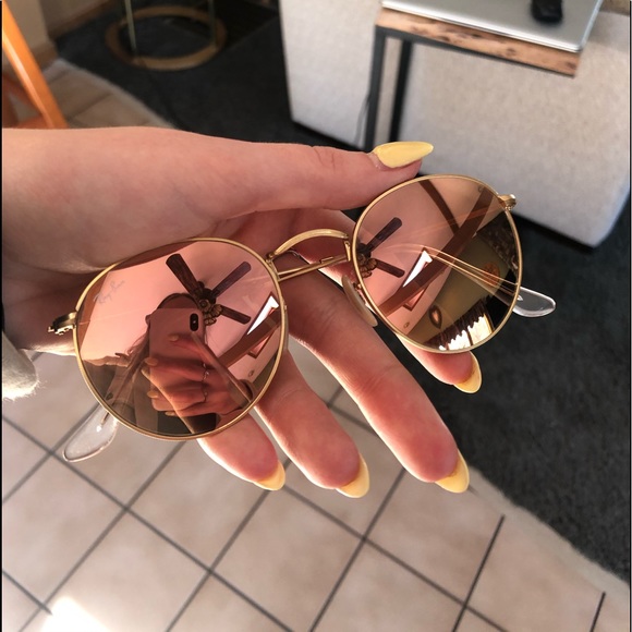 Round-Flash Raybans - Picture 3 of 8